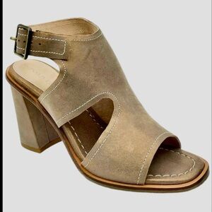 Donald Pliner Metallic Cut Out Sandal